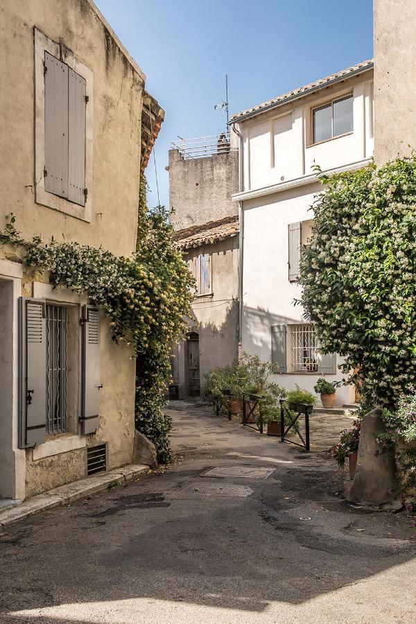 Arles Maison Petite Roquette Et Garage Bagian luar foto